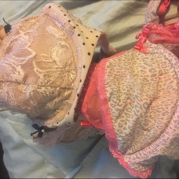 Bundle of Victoria's Secret bras 💋 - Picture 4 of 4