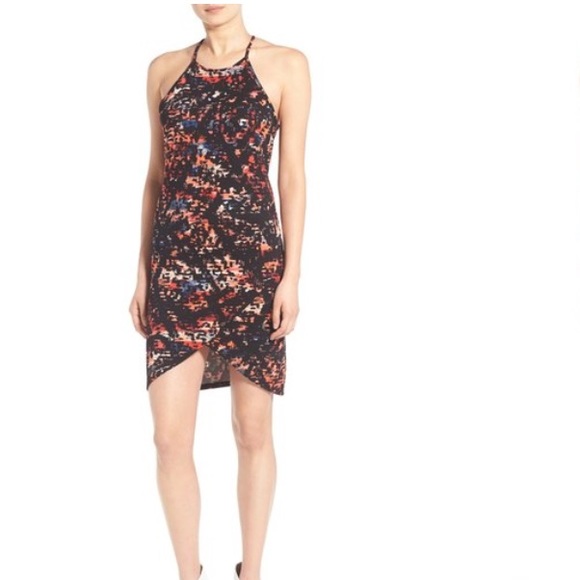 Body-con dress