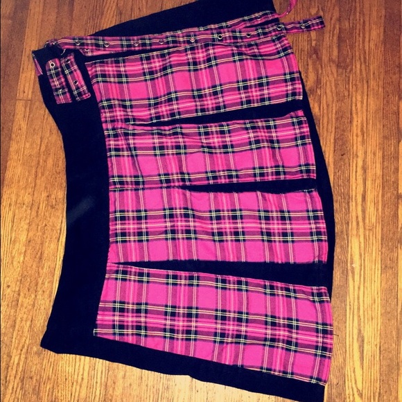 TRIPP Size 20 Skirt