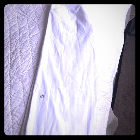 Lululemon crop white capris