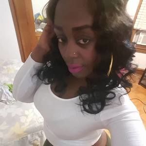 Meet your Posher, Shacyra