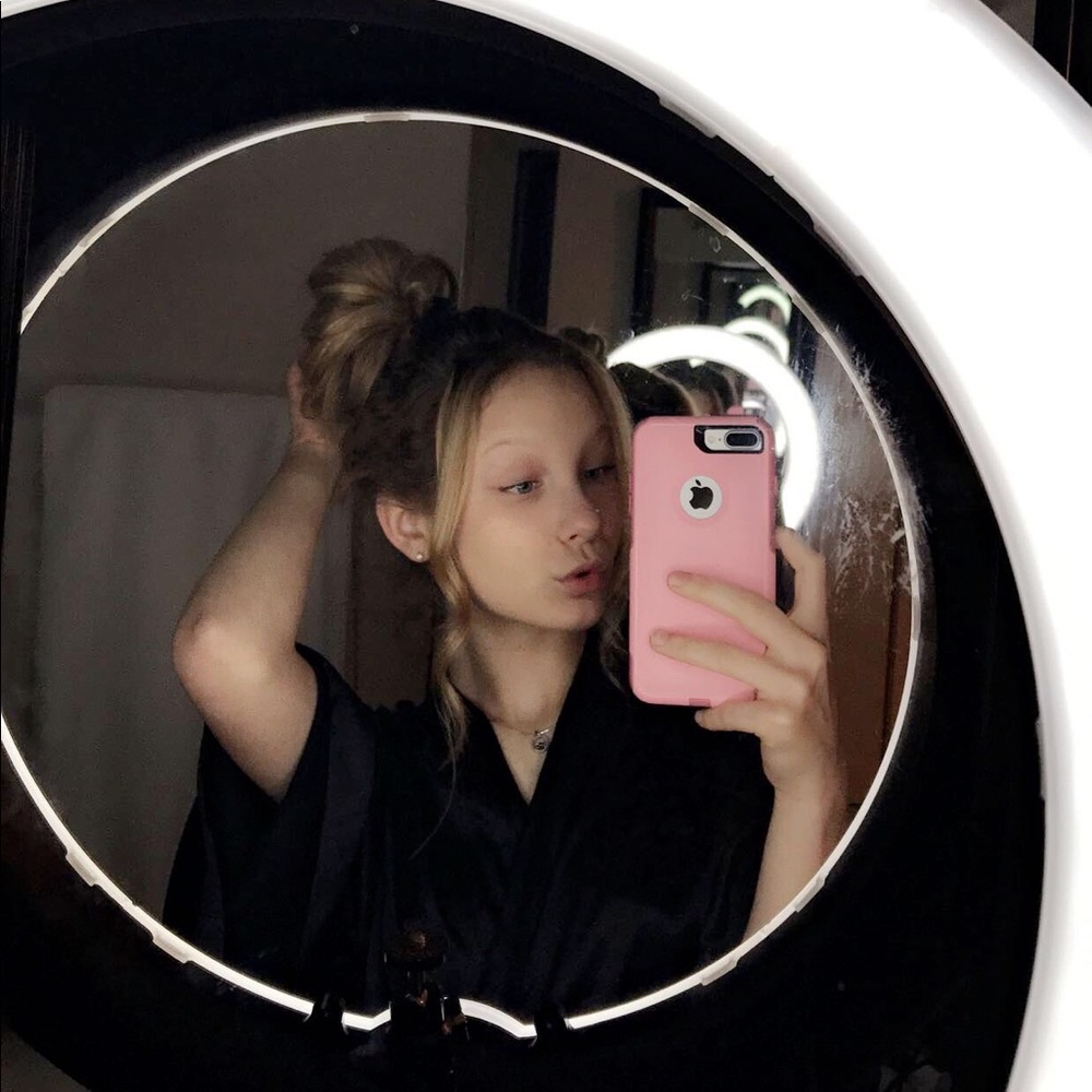 Meet your Posher, Reanna