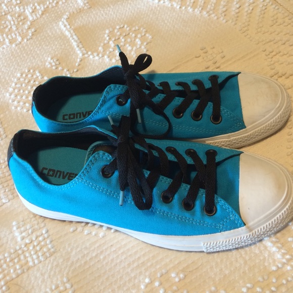 Converse Lo Top Sneakers