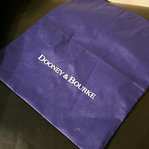 NWT Dooney & Bourke Zipper Pocket Sac - Picture 4 of 4