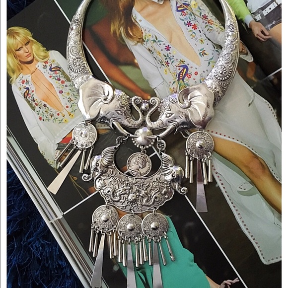Necklace - Picture 2 of 4