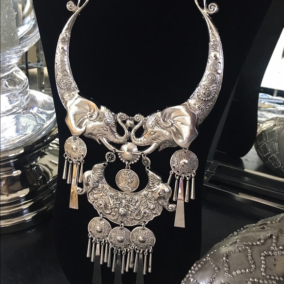 Necklace - Picture 4 of 4