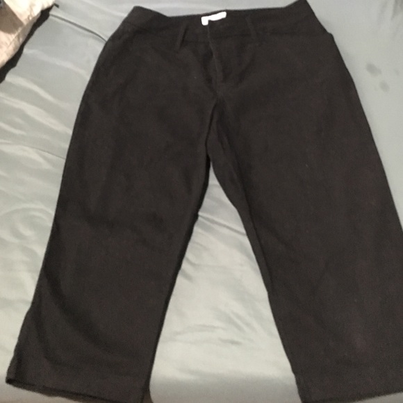 🔴St. John's bay capris