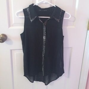Maurices button up tank top with cheetah accent