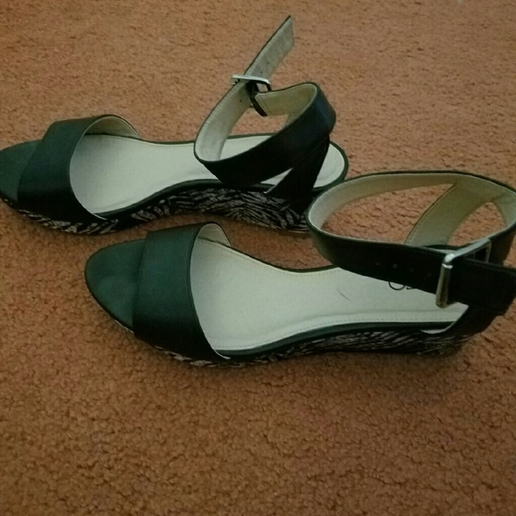 Cato black ankle sandles