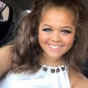 Meet your Posher, Sierra