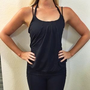 Lululemon athletic top size 2