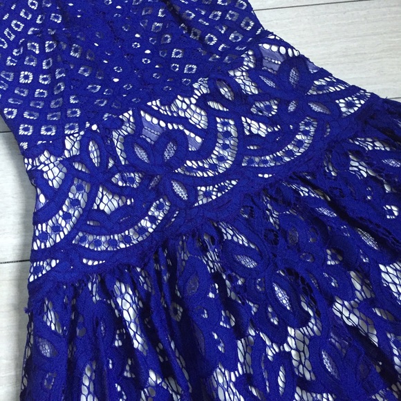 Gianni Bini Lace Dress - Picture 2 of 4