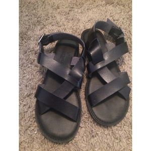 AE sandals
