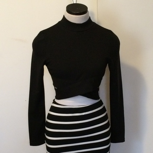 Black Long Sleeve Crop Top w/ cut outs