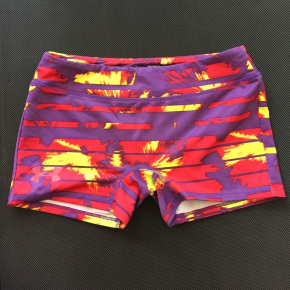 Under Armour Shorts - Picture 1 of 1