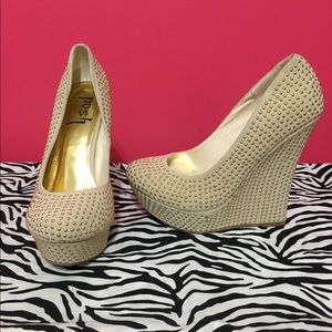 NWOT 4 pairs of heels/wedges