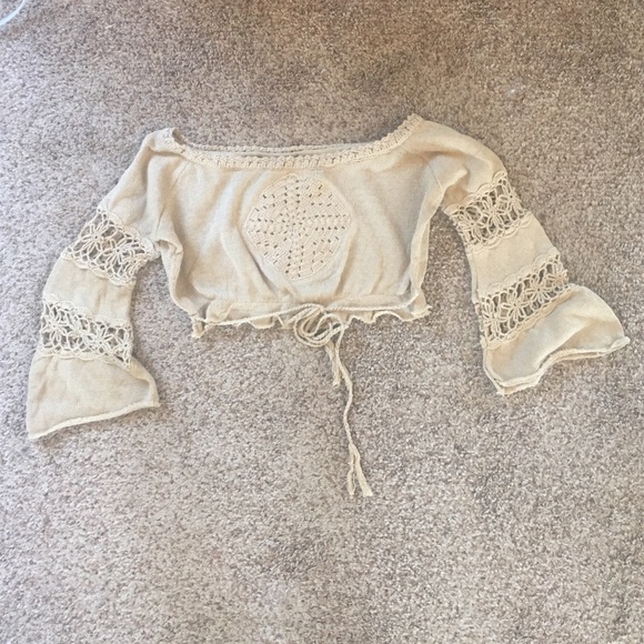 Darling crop knit top! - Picture 1 of 4