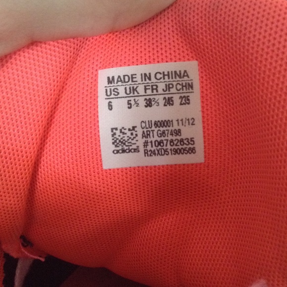 Adidas shoes - Picture 4 of 4