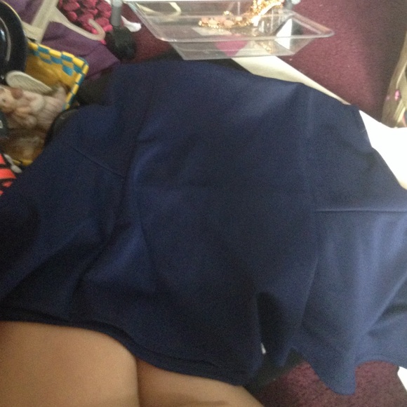 Skirt - Picture 1 of 2