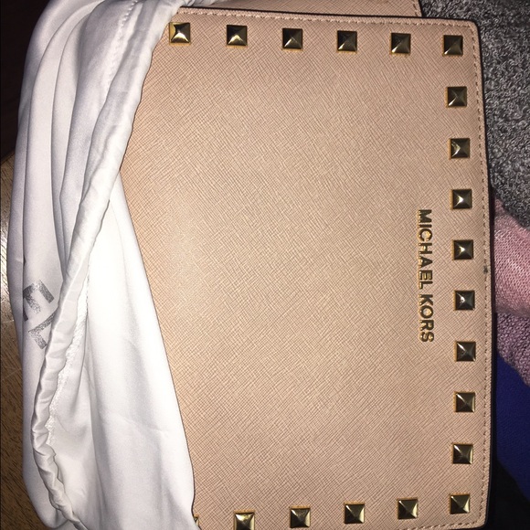 Michael Kors purse