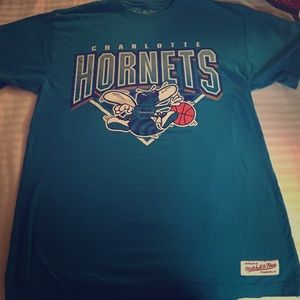 Vintage Charlotte Hornets tee
