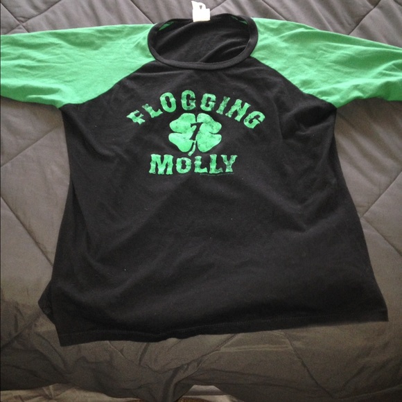 3/4 sleeve Flogging Molly shirt