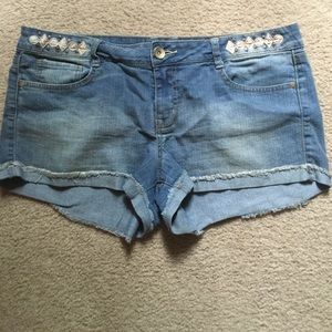 L.e.i jean shorts