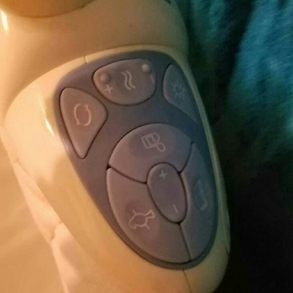 SOLD..........Baby Bassinet - Picture 2 of 2