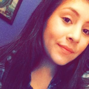 Meet your Posher, Mayra