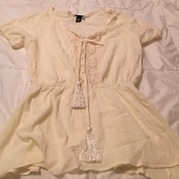 Super cute beachy shirt