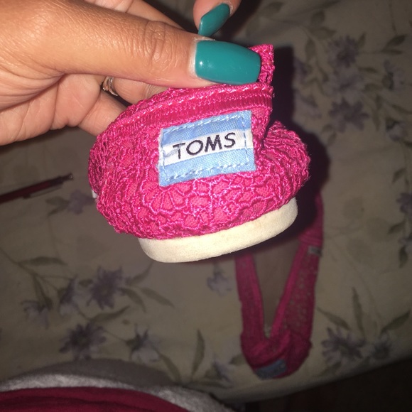 Pink toms - Picture 2 of 3