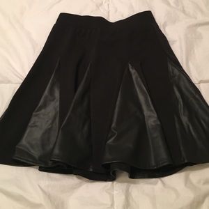 Cotton and leather black skirt