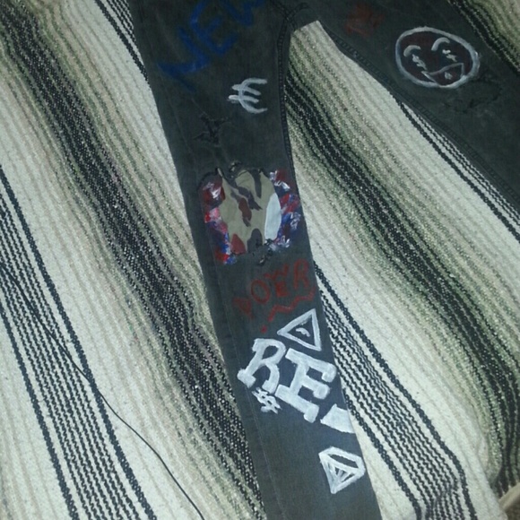 Customized pants - Picture 2 of 4