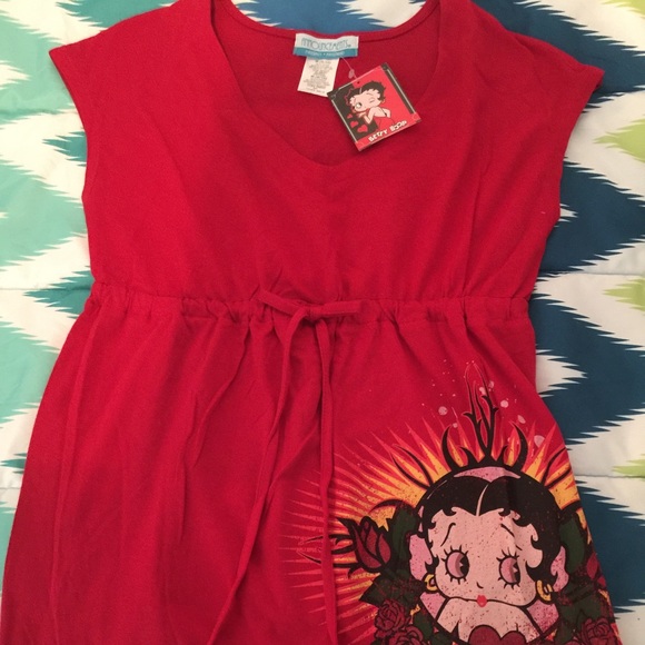 NWT Betty Boop maternity top.