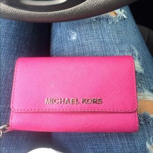 Michael kors wristlet that hold your iPhone 5/5c