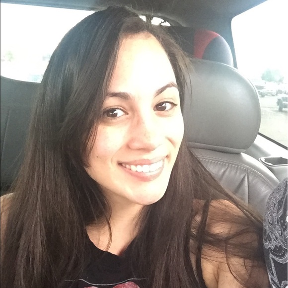 Meet your Posher, Alissia - Picture 1 of 1