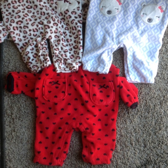 Bundle of 3 fleece baby pajamas - Picture 2 of 3