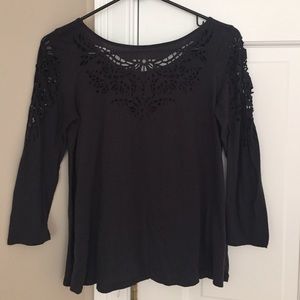 navy laser cut out 3/4 sleeves flowy top