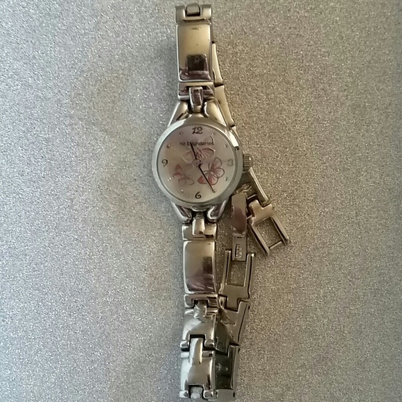 No boundaries watch