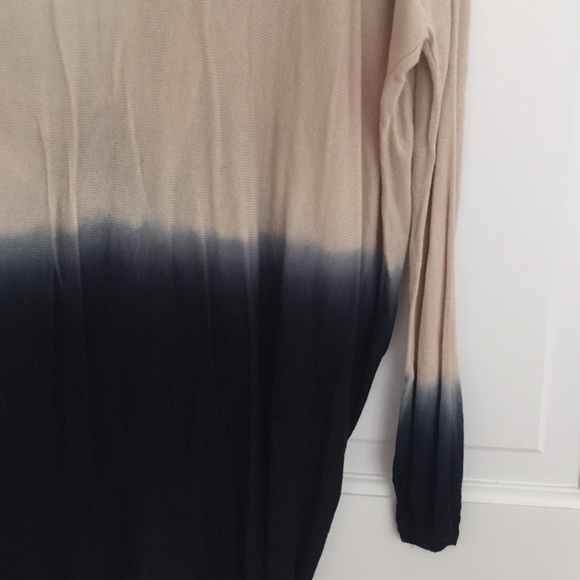 going out busty top - Picture 3 of 3