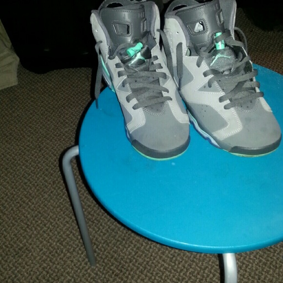 Shoes - Picture 1 of 3