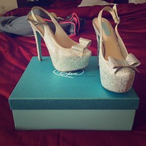Betsey Johnson Toast Pump