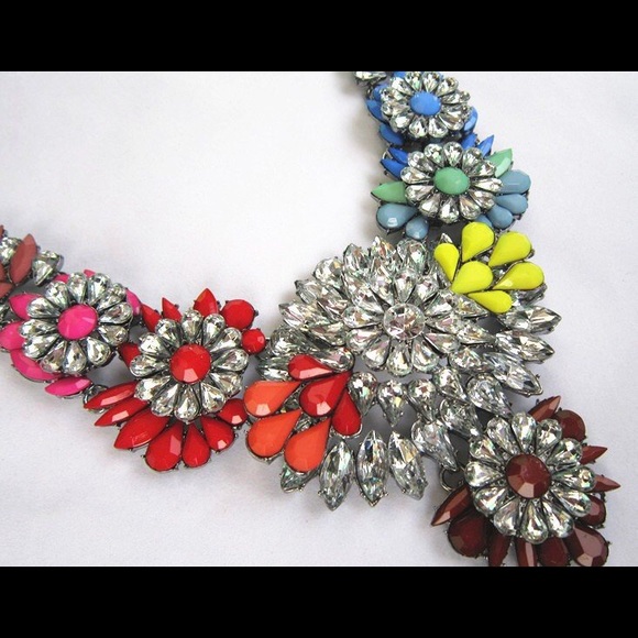 Statement Necklace - Picture 2 of 2