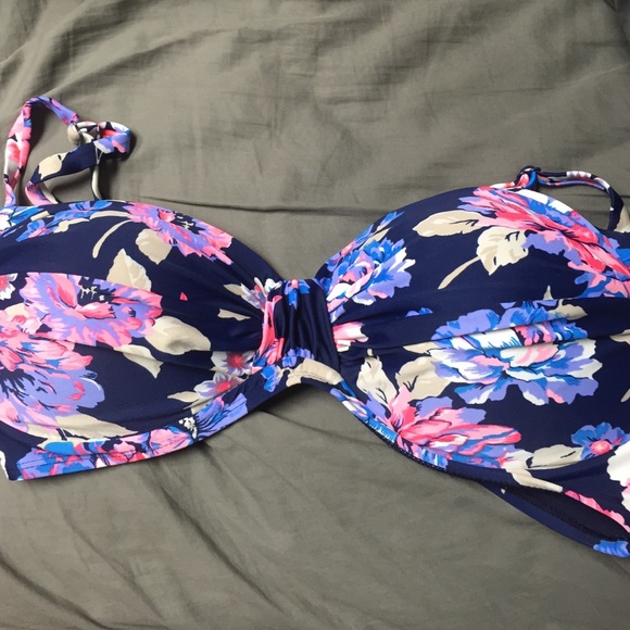 Swimsuit top