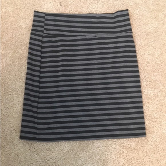 Striped pencil skirt
