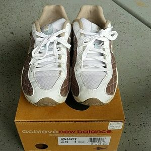 New Balance Tennis Shoes