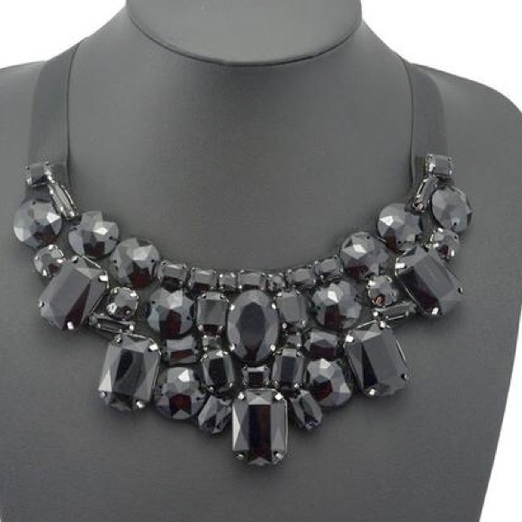 Statement necklace - Picture 2 of 3