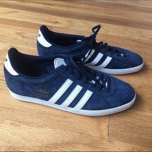 Adidas Gazelle navy size 7 worn once