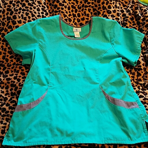 Nwot teal/grey scrub top