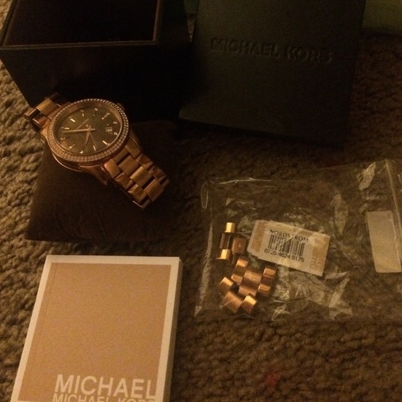 Michael Kors Rare Rose Gold watch main image 4